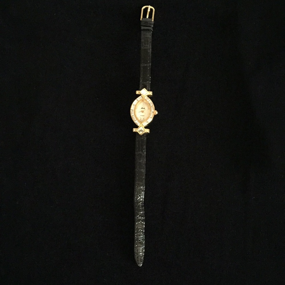 Vintage Moulin Women’s Quartz Watch